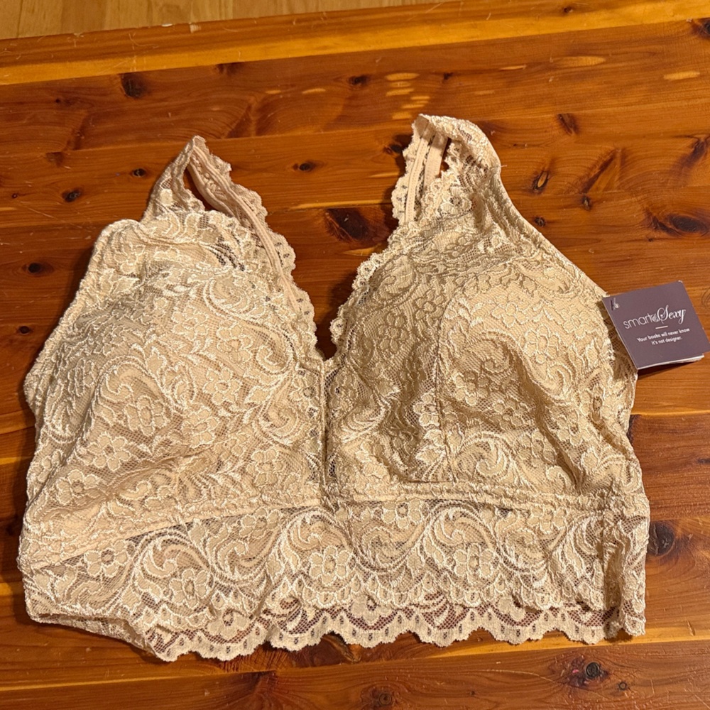 Smart & Sexy Lace Halter Top in Cream